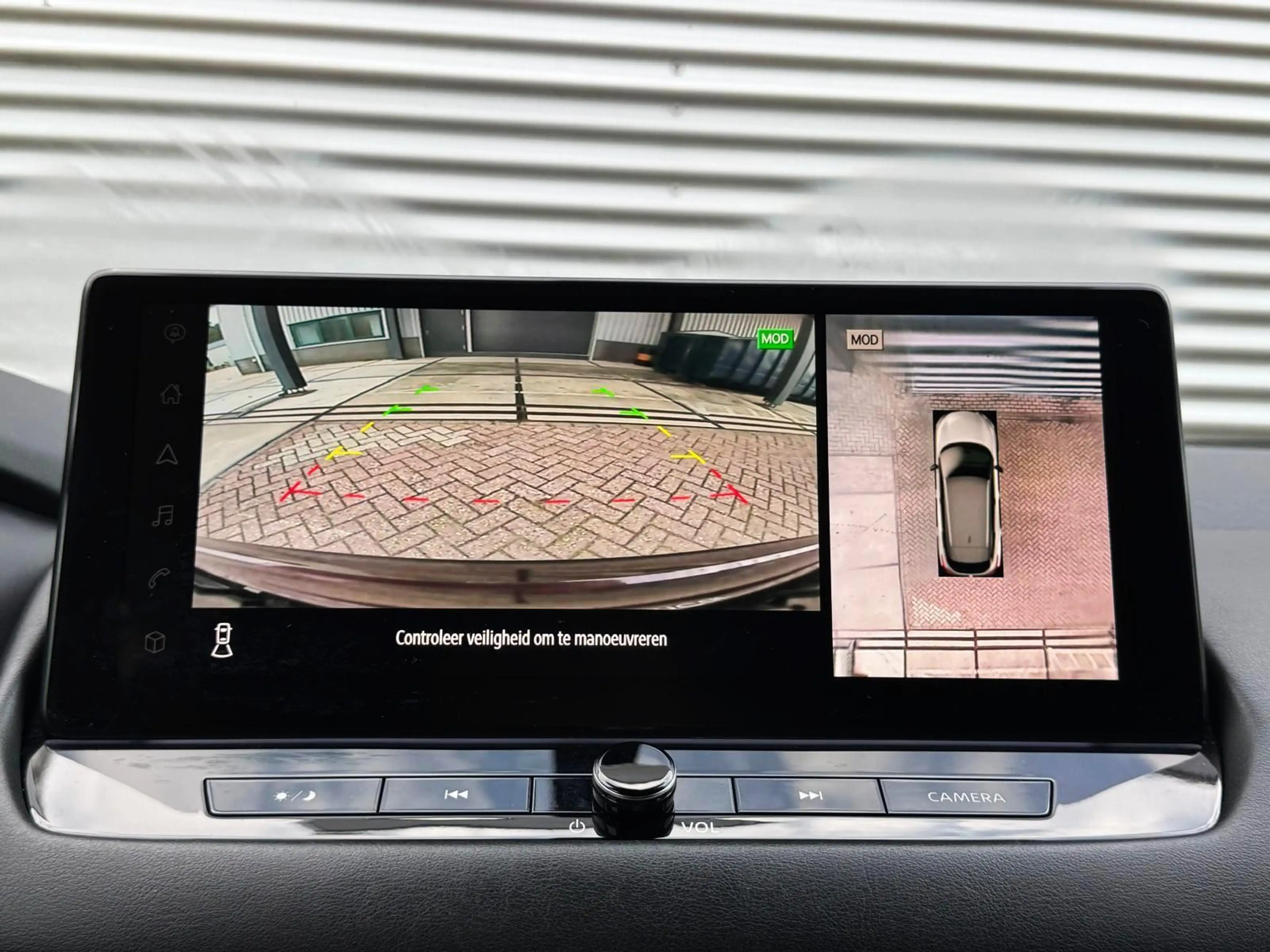 Nissan Qashqai 1.3 DIG-T Mild-Hybrid Acenta/360 Camera/Apple carp — photo 15