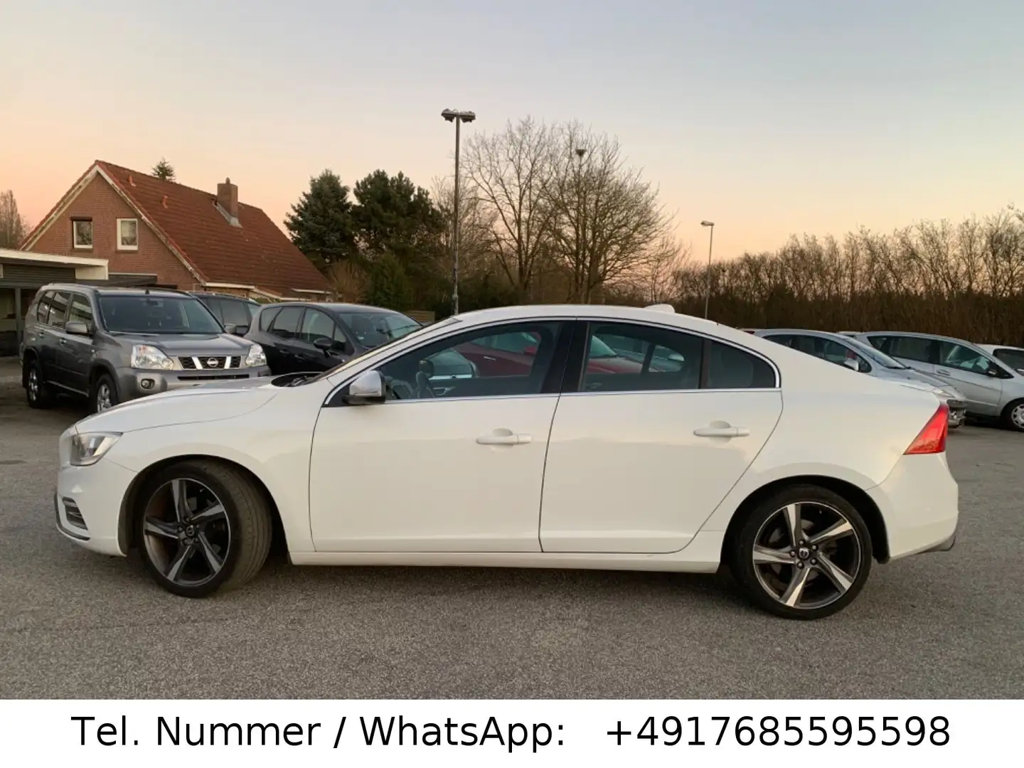 Volvo S60 Lim. Momentum/R-Design Paket Blanc - 2