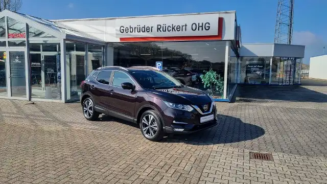 Nissan Qashqai 1.2 N Connecta AHK