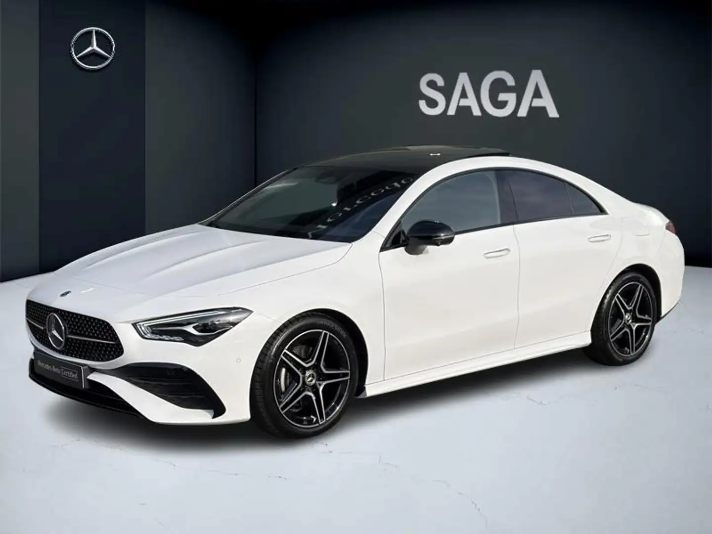 Mercedes-Benz CLA 180 Coupé AMG Pack Night Pano Wit - 1