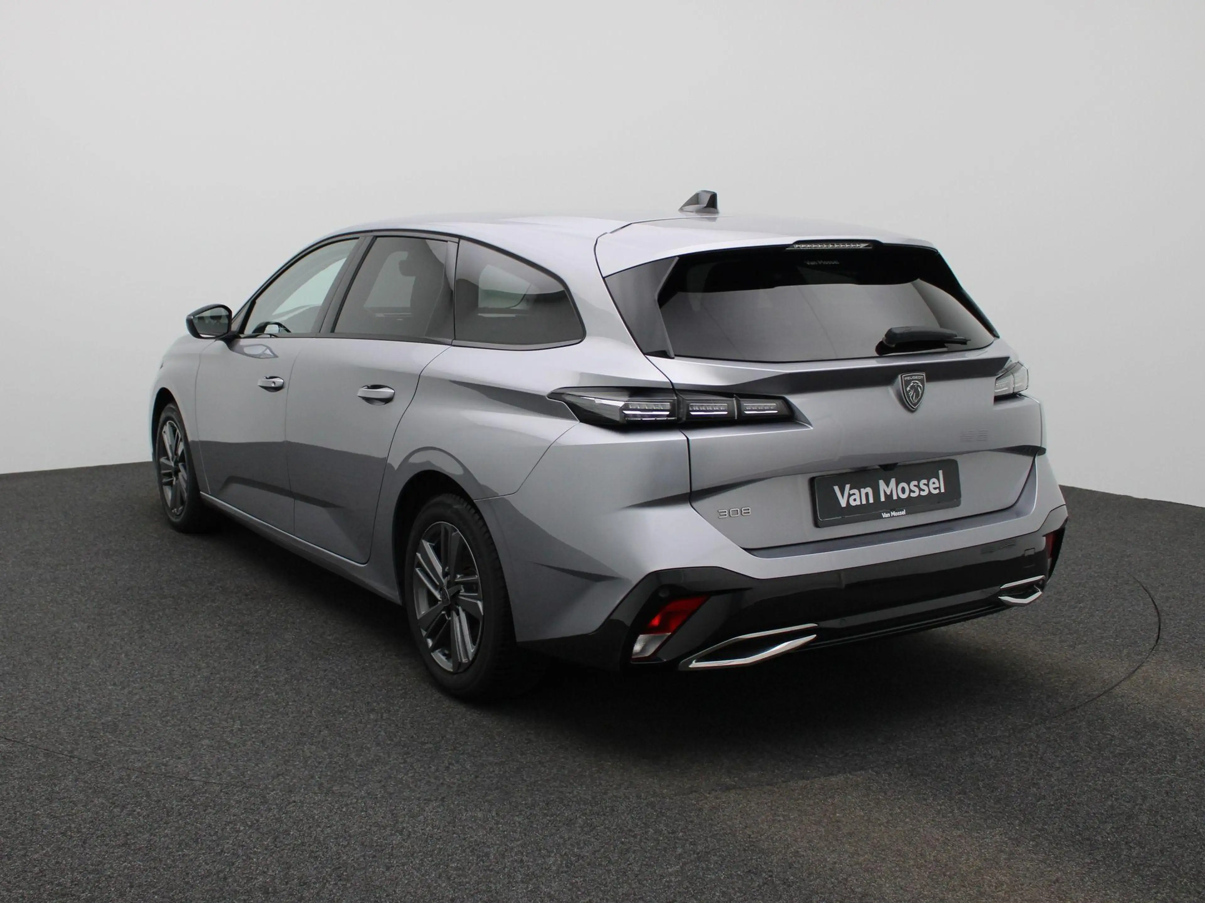 Peugeot 308 SW 1.2 PureTech 130 S&S EAT8 Active Pack — photo 6