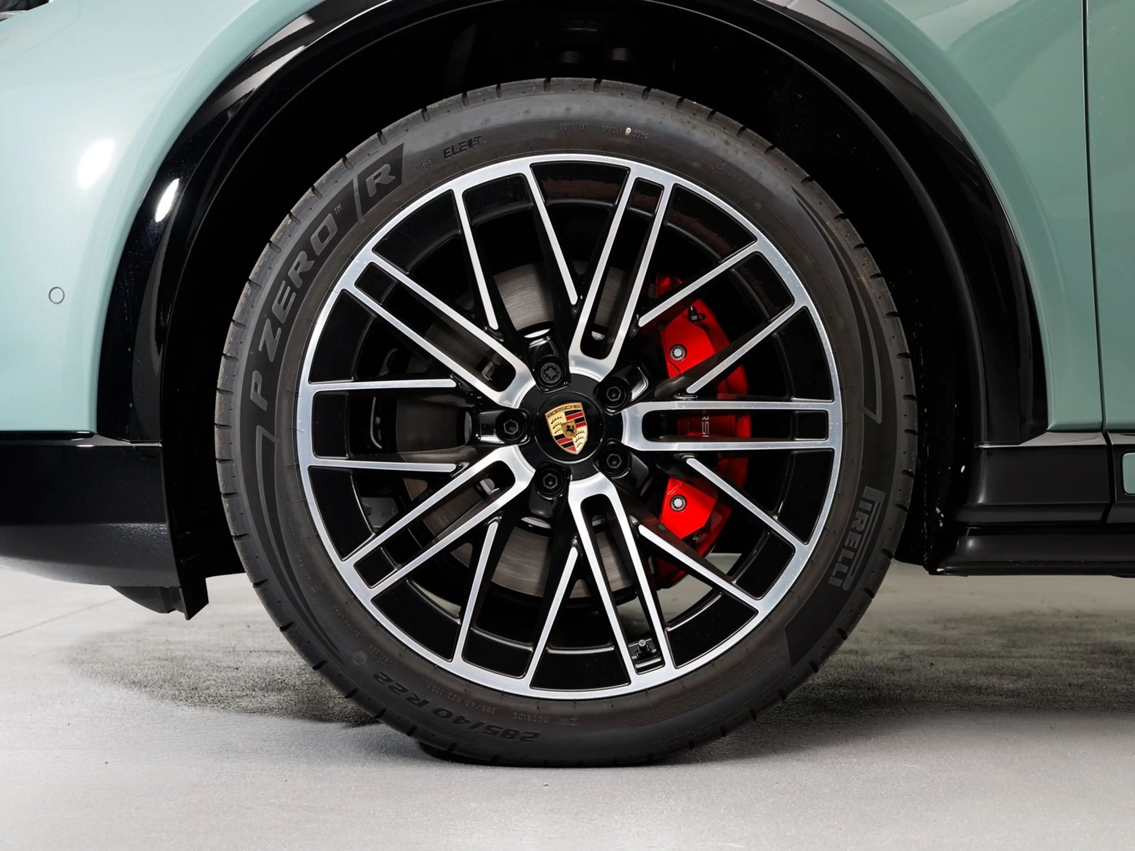 Porsche Cayenne S Coupé — photo 13