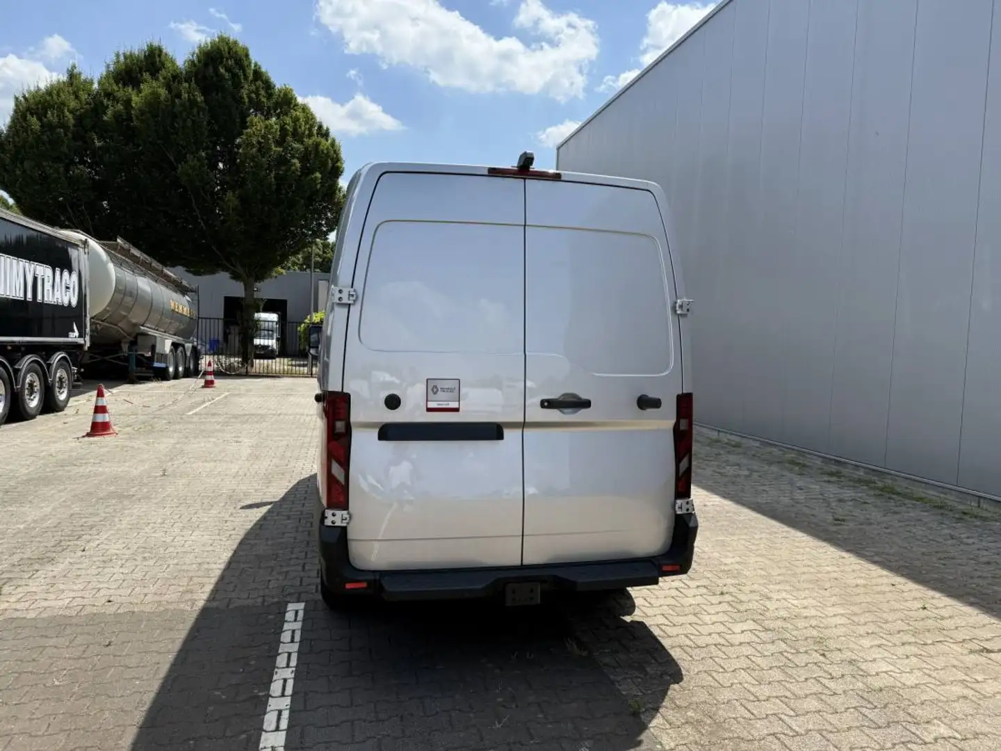 Renault Master NIEUW MODEL L3H2 Zilver - 2