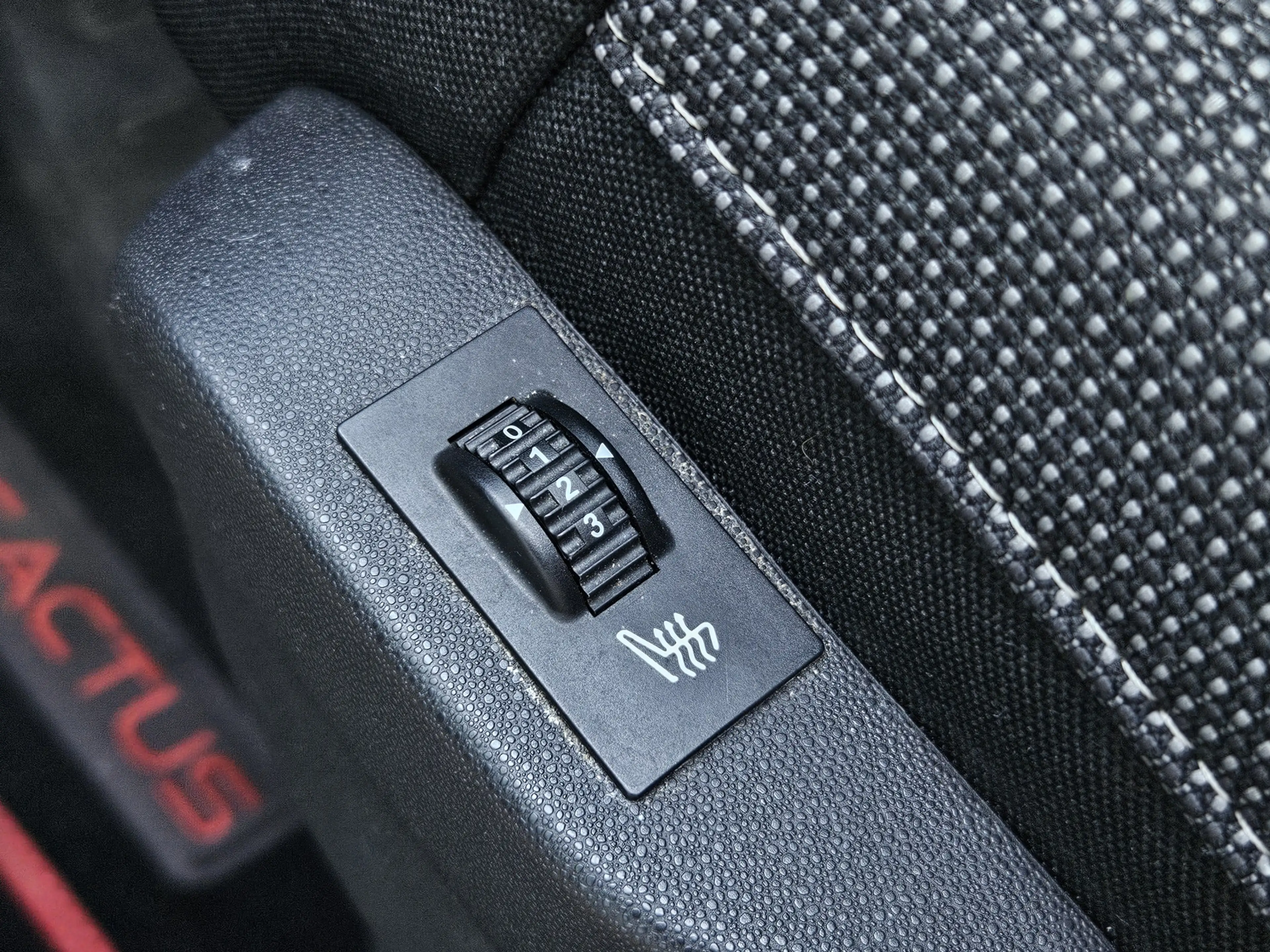 Citroen C4 Cactus 1.6 BlueHDi Shine / Dealer Onderhouden! — photo 13