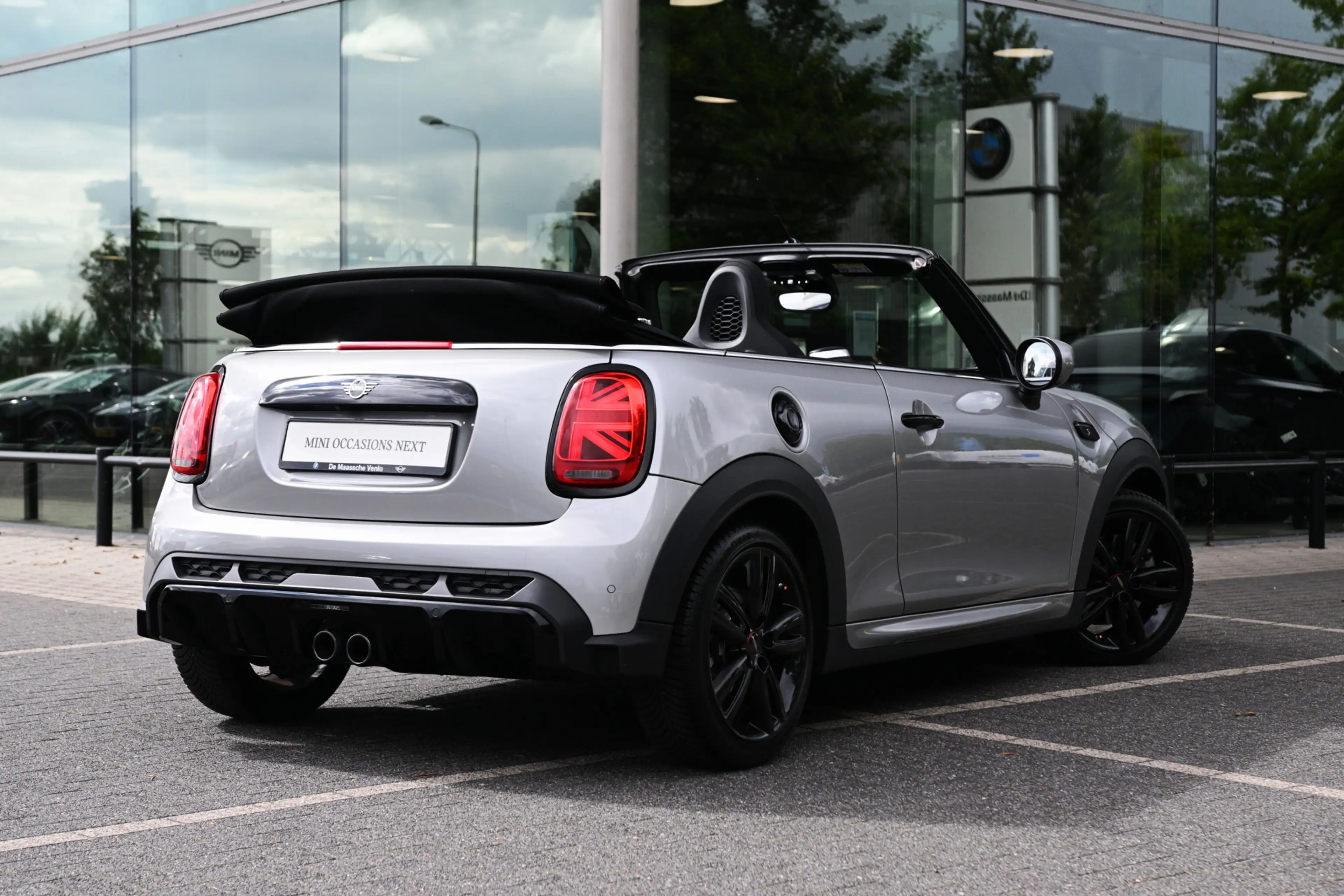 MINI John Cooper Works Cabrio S Cooper Automaat / Comfort Access / Achteruitrijc — photo 2
