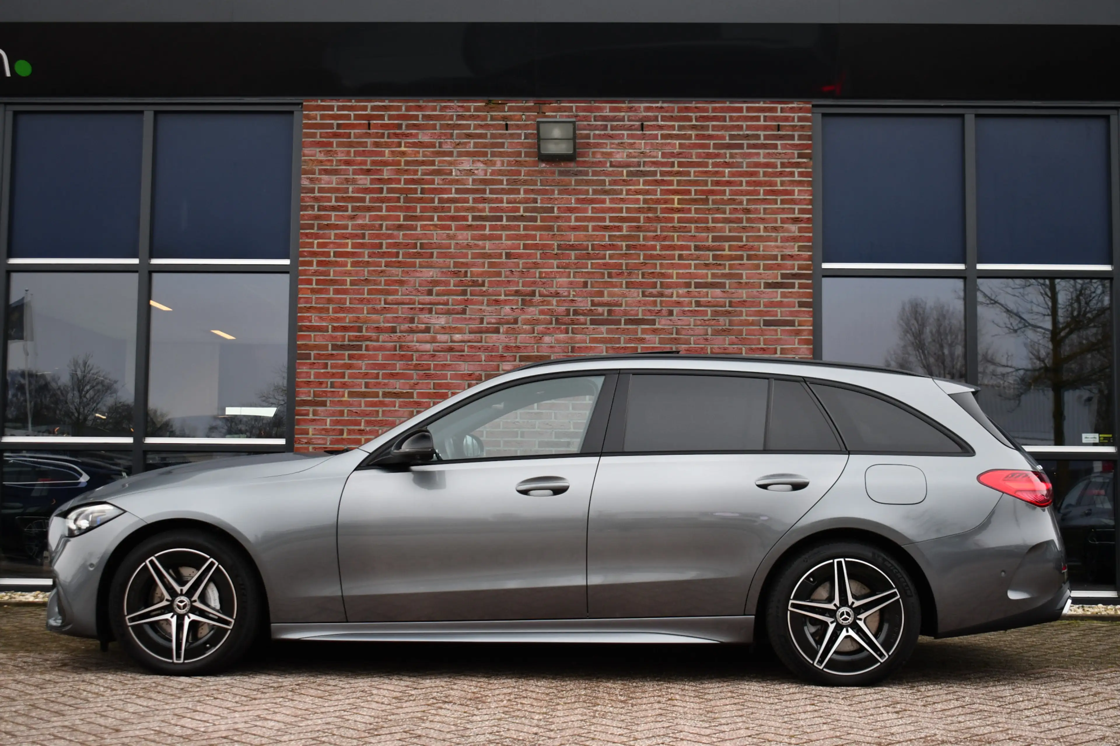 Mercedes-Benz C 300 Estate e AMG Line Pano Distr HUD 360 Stoel-vent Ni — photo 33