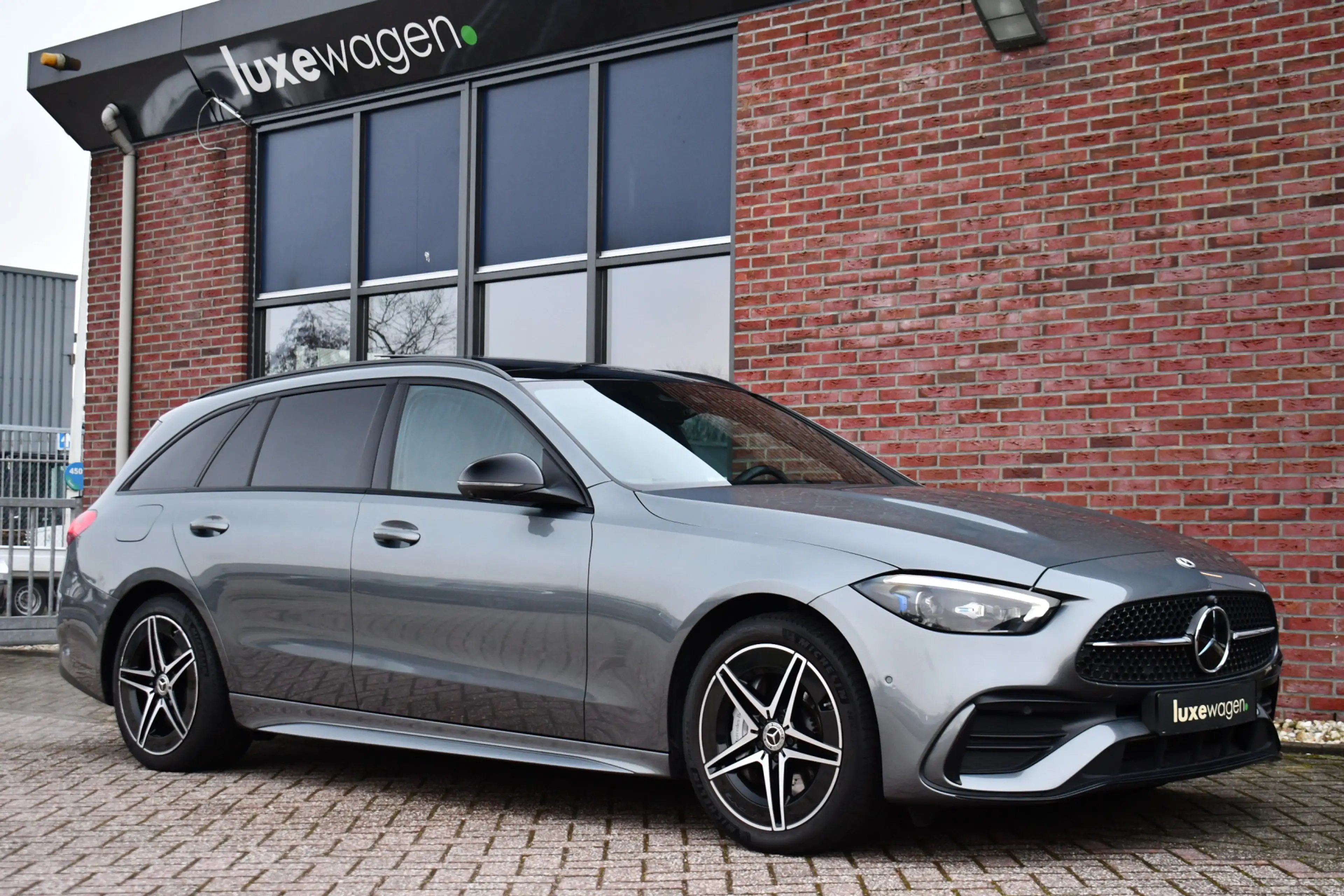 Mercedes-Benz C 300 Estate e AMG Line Pano Distr HUD 360 Stoel-vent Ni — photo 5