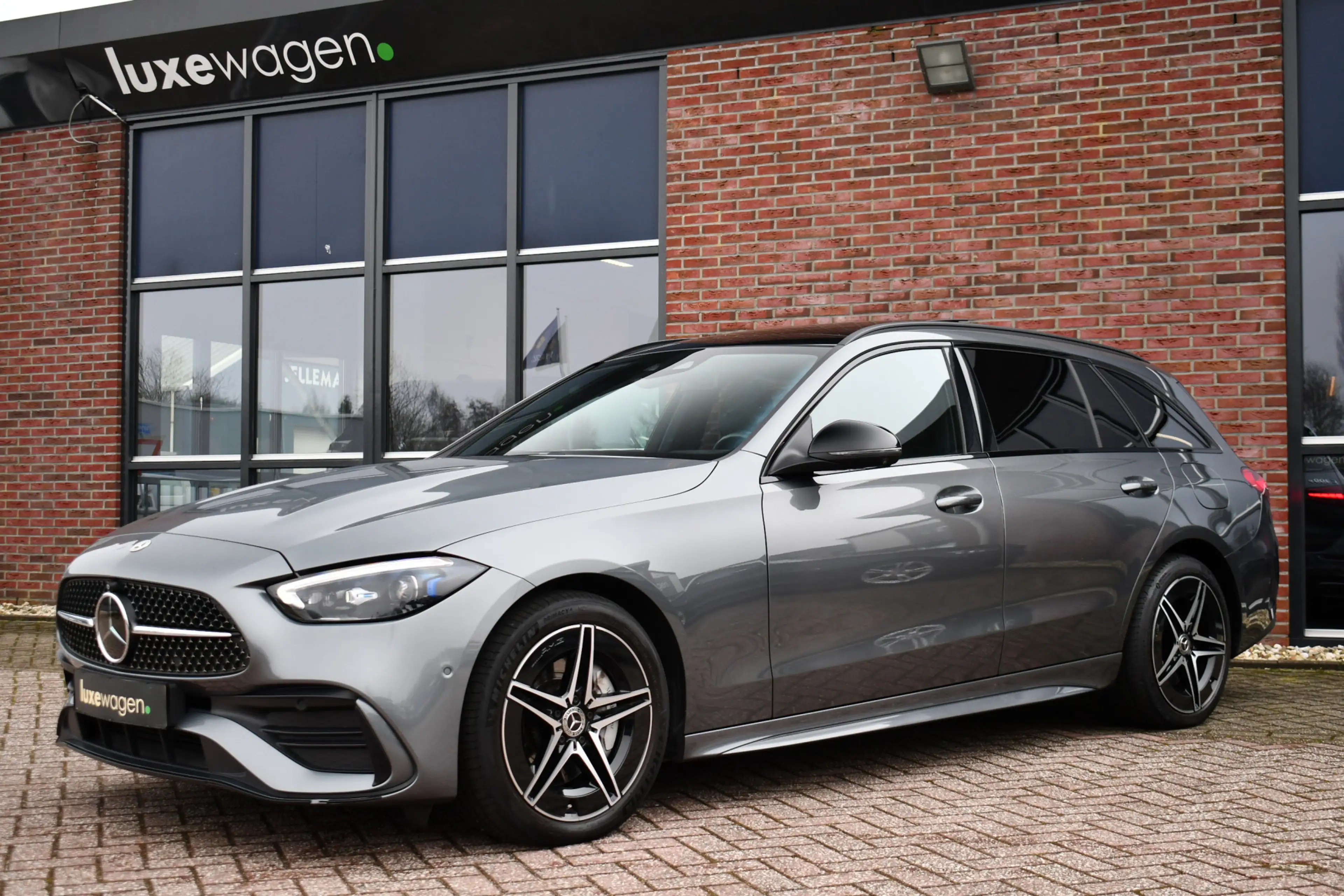 Mercedes-Benz C 300 Estate e AMG Line Pano Distr HUD 360 Stoel-vent Ni — photo 29