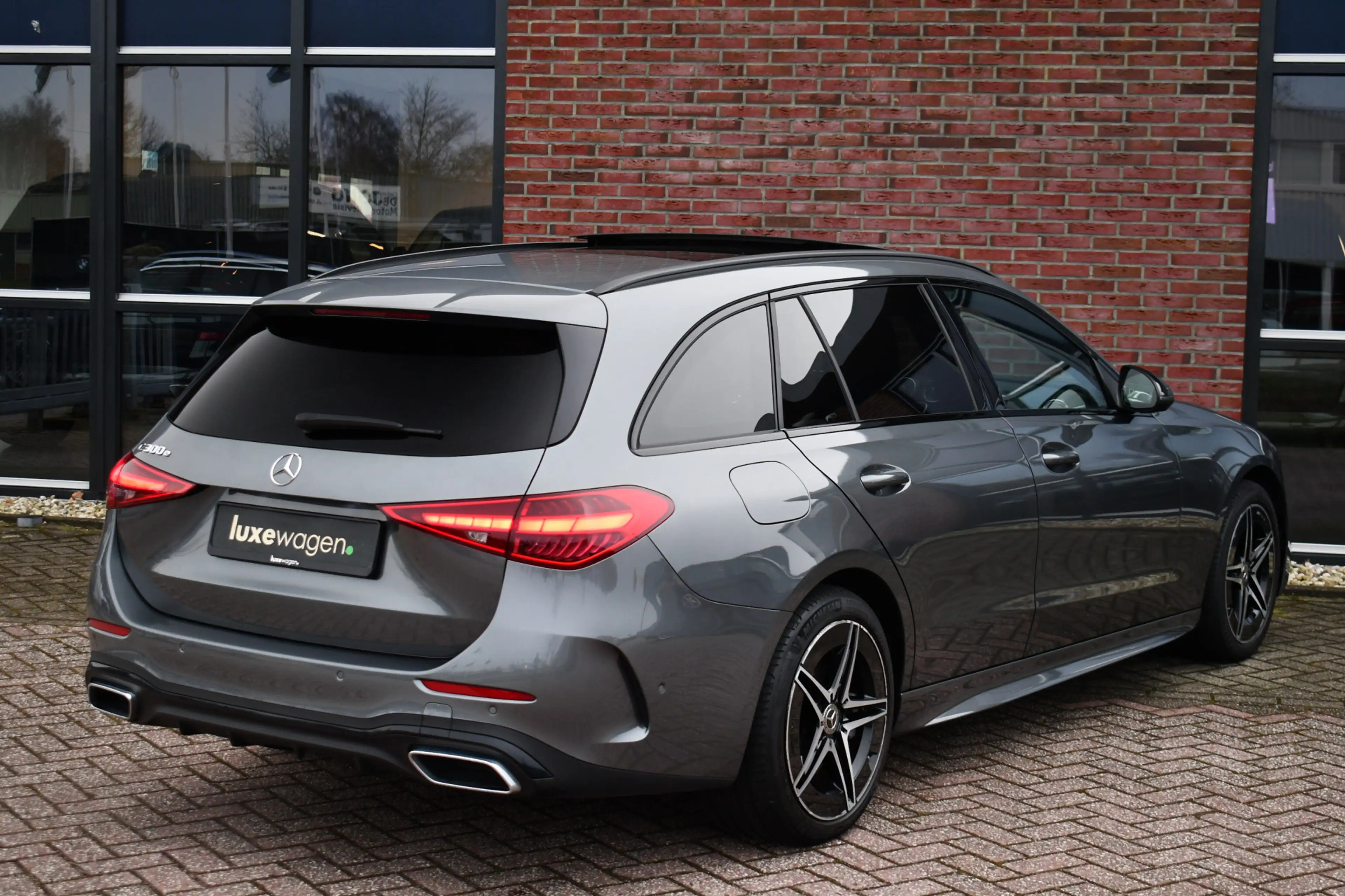 Mercedes-Benz C 300 Estate e AMG Line Pano Distr HUD 360 Stoel-vent Ni — photo 42