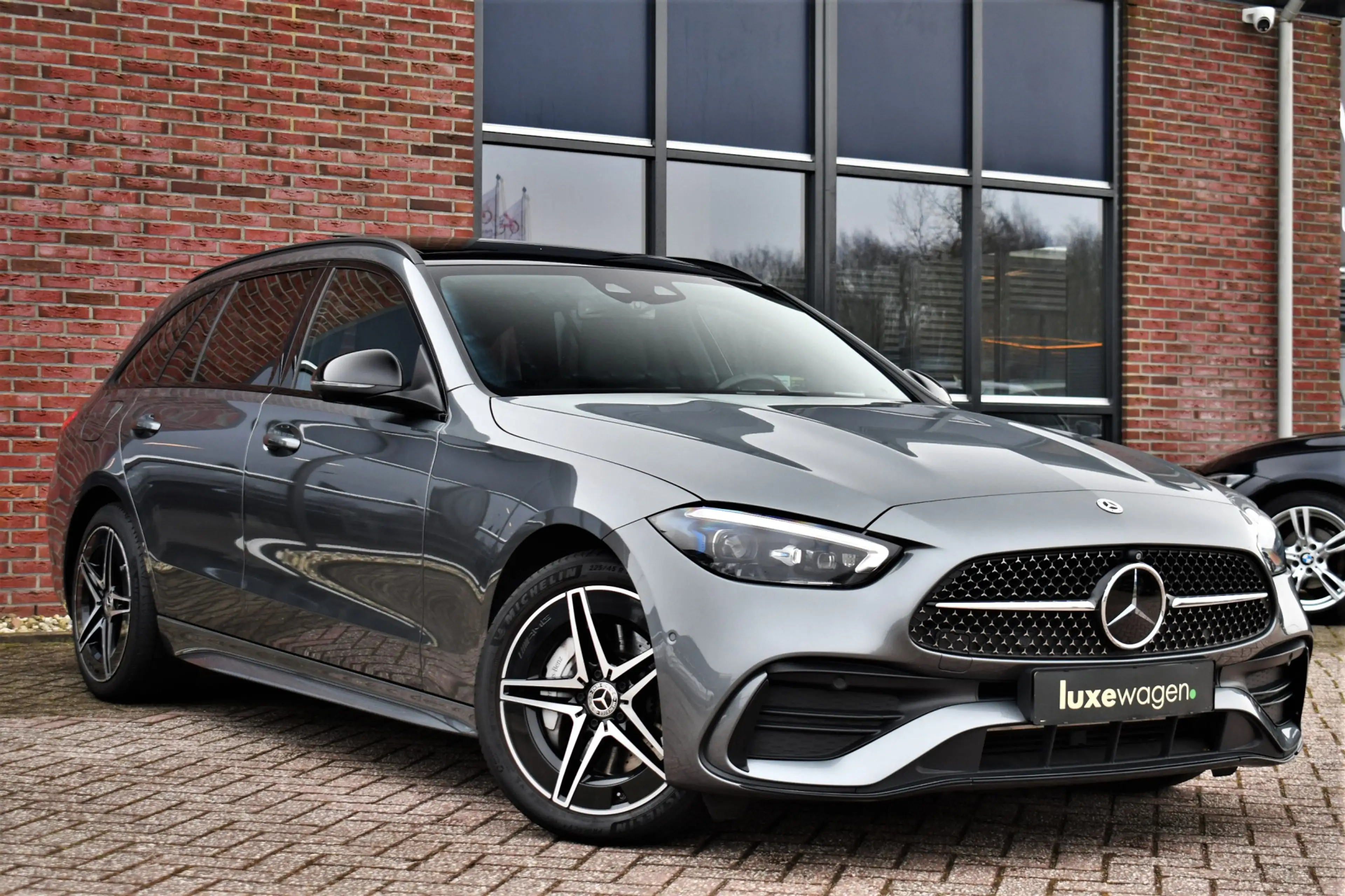 Mercedes-Benz C 300 Estate e AMG Line Pano Distr HUD 360 Stoel-vent Ni — photo 19
