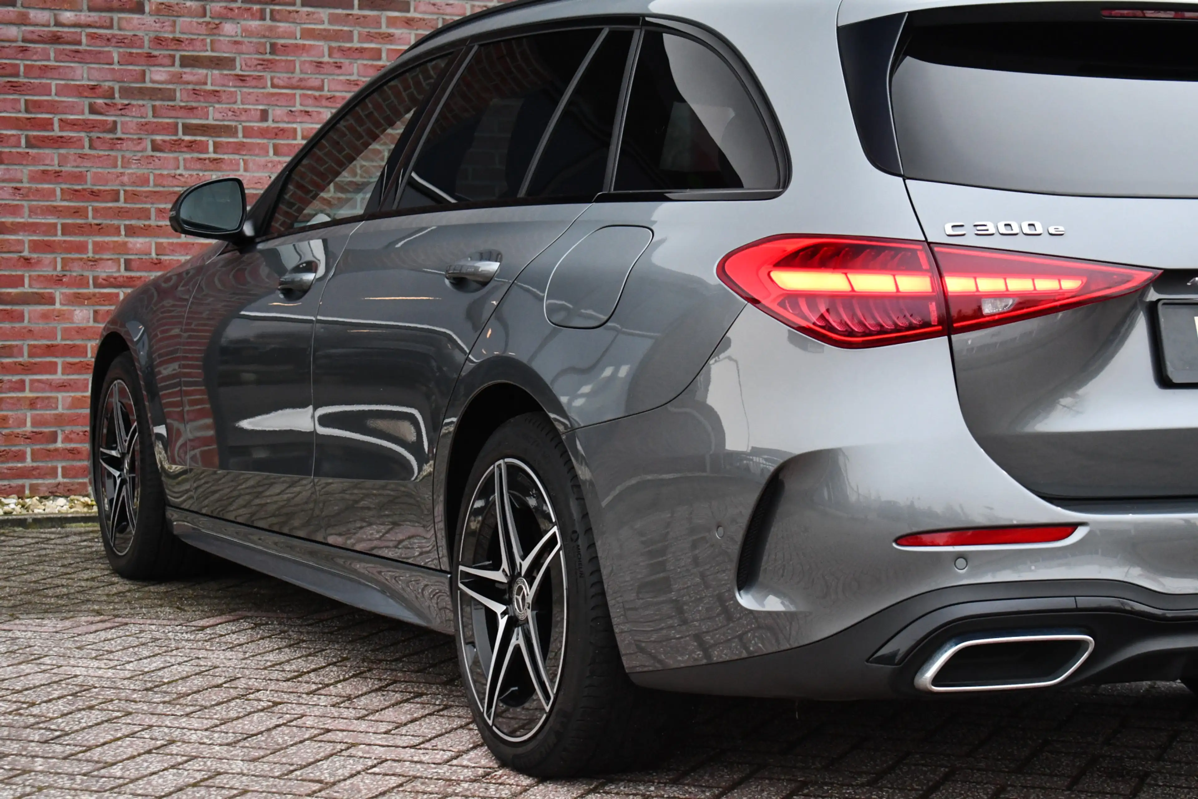 Mercedes-Benz C 300 Estate e AMG Line Pano Distr HUD 360 Stoel-vent Ni — photo 32