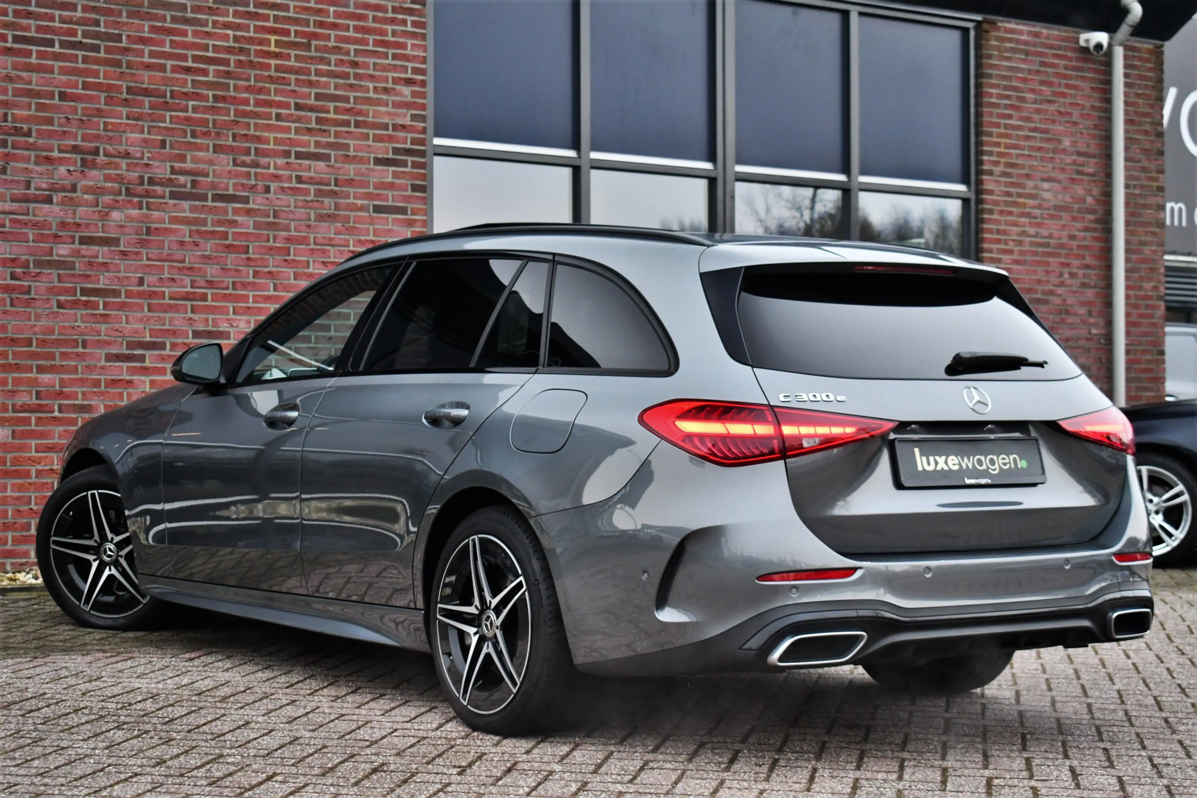 Mercedes-Benz C 300 Estate e AMG Line Pano Distr HUD 360 Stoel-vent Ni — photo 20