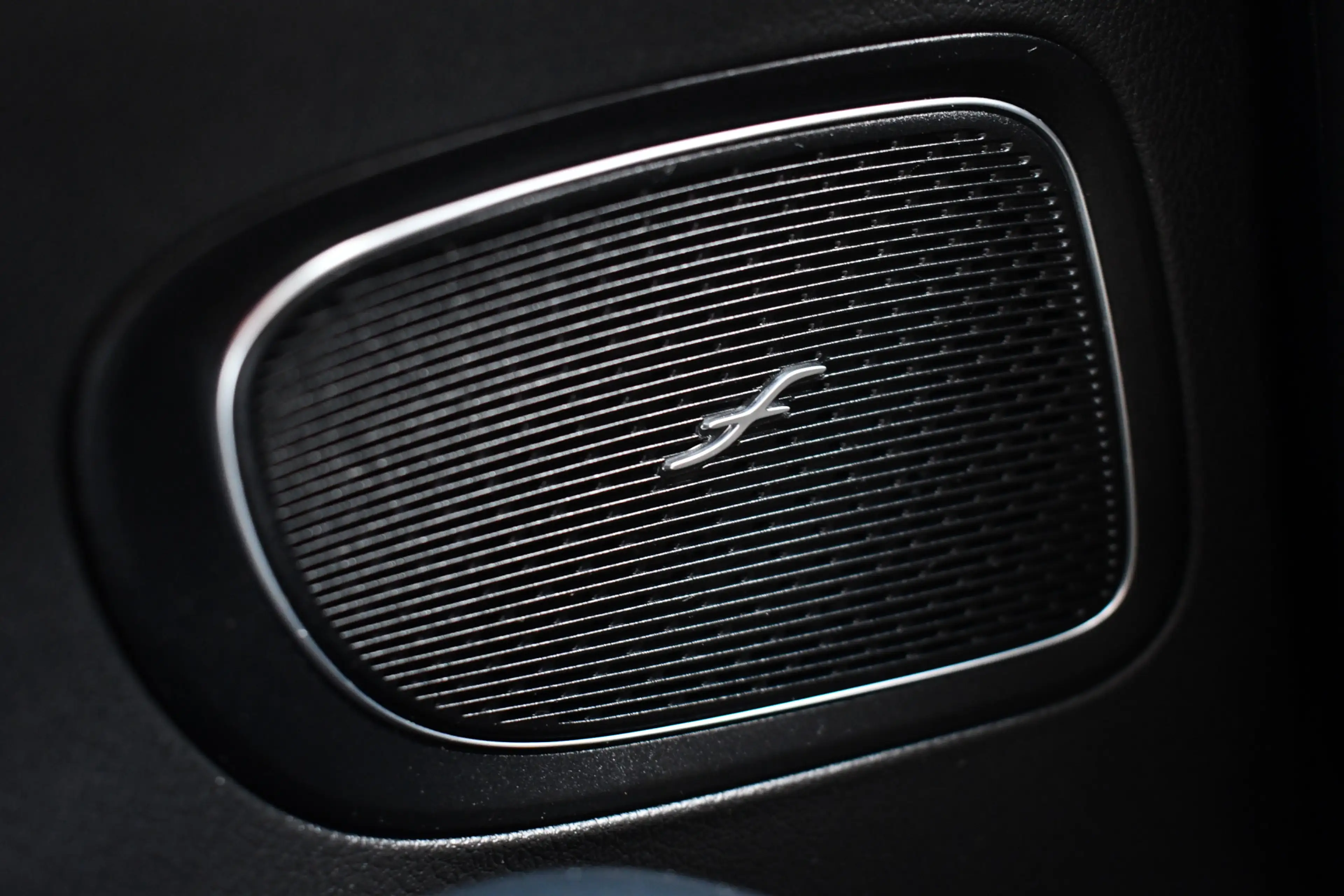 Mercedes-Benz C 300 Estate e AMG Line Pano Distr HUD 360 Stoel-vent Ni — photo 38
