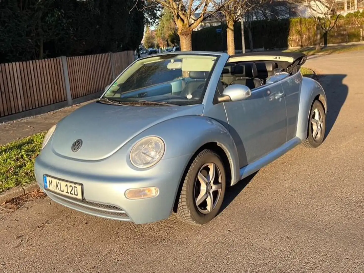 Volkswagen New Beetle New+Beetle+Cabriolet+Cabriolet+1.6 - 1