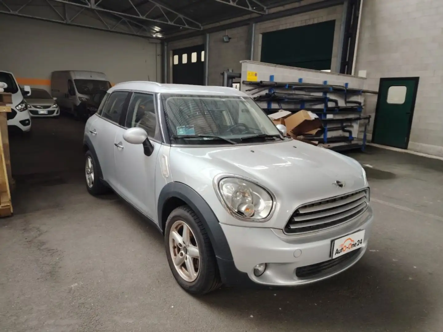 MINI Cooper D Countryman Mini Automatica PER COMMERCIAN srebrna - 1