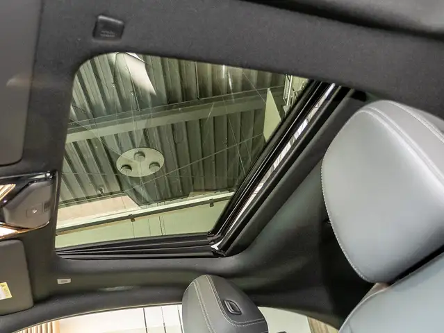 BMW 2 Series view 13