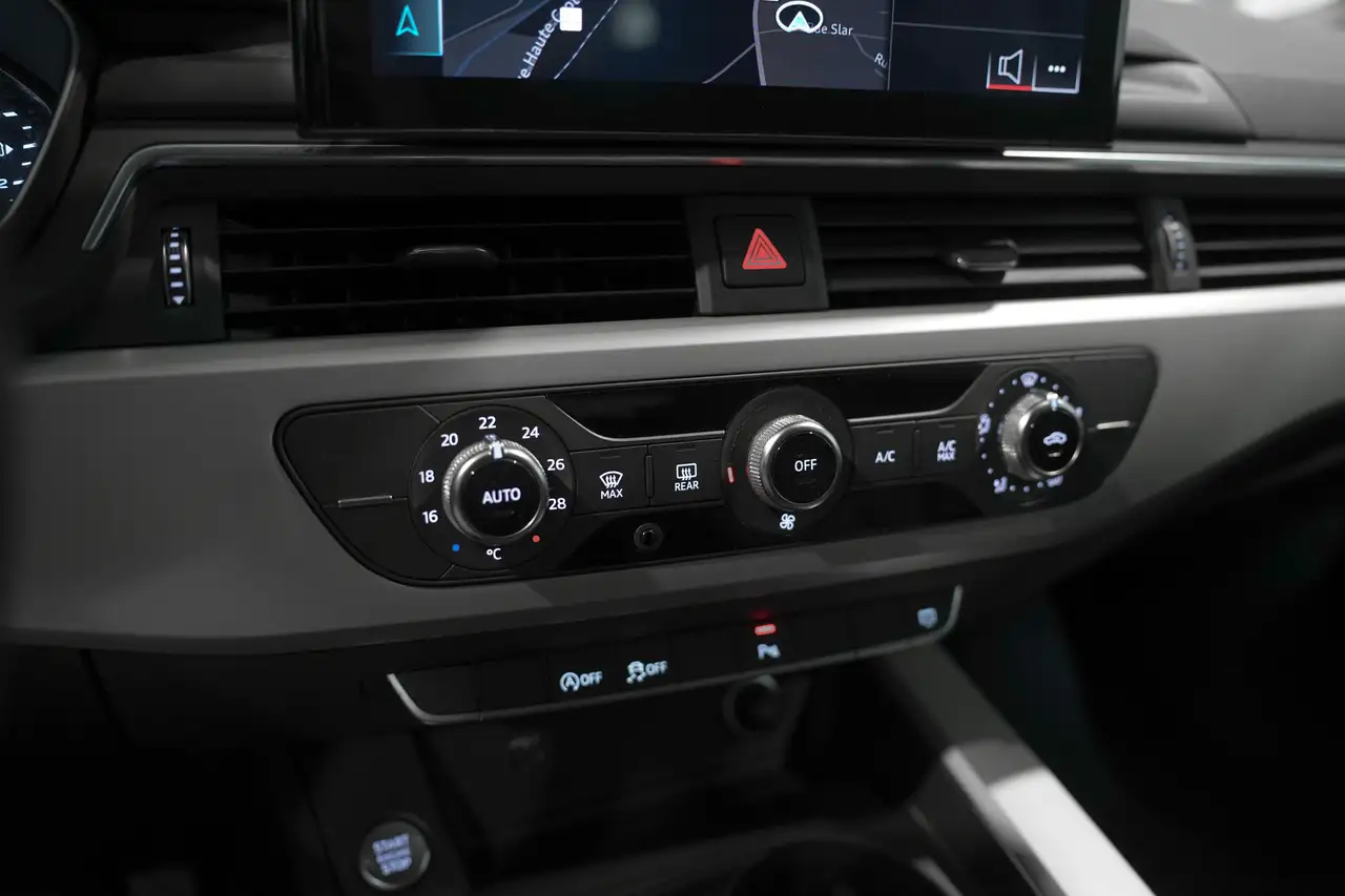 Audi A4 ✖ AUTO | 19' S-LINE | FULL BLACK | S-TRONIC | TVA ✔ 9