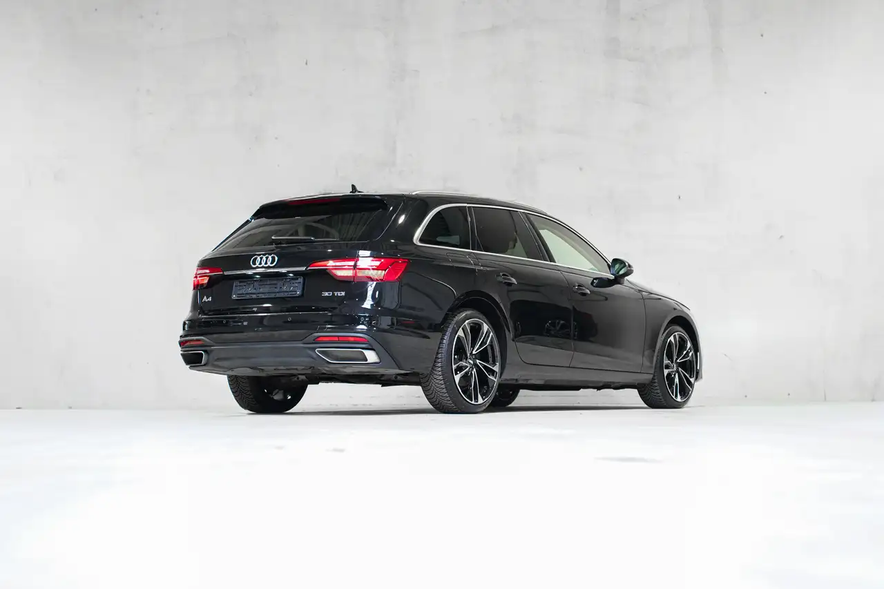 Audi A4 ✖ AUTO | 19' S-LINE | FULL BLACK | S-TRONIC | TVA ✔ 4