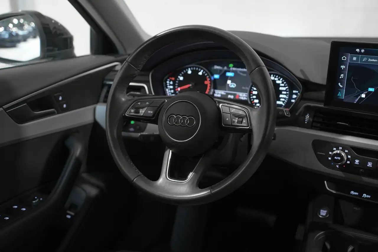 Audi A4 ✖ AUTO | 19' S-LINE | FULL BLACK | S-TRONIC | TVA ✔ 15