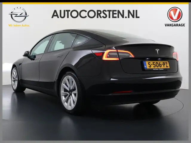 Tesla Model 3 view 2