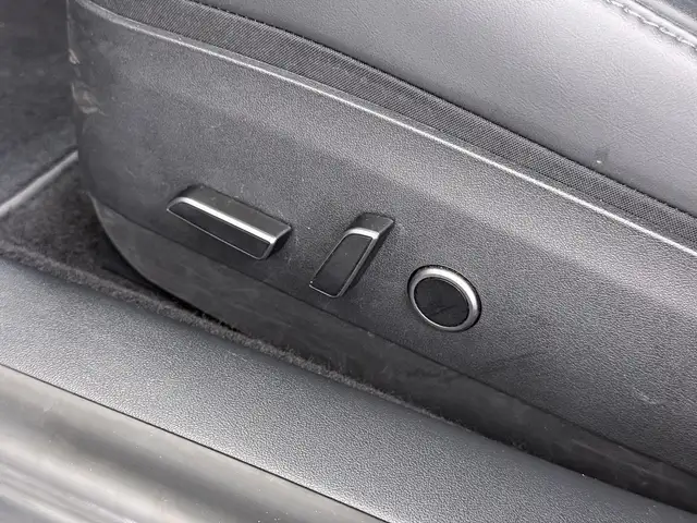Tesla Model 3 view 28