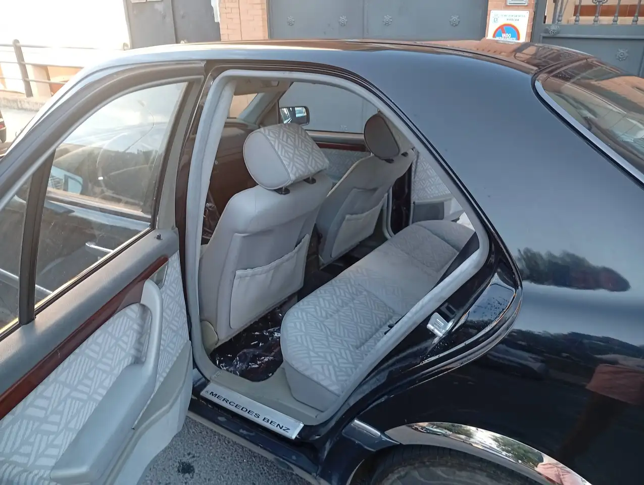 Mercedes-Benz 180 C elegance, foto 3