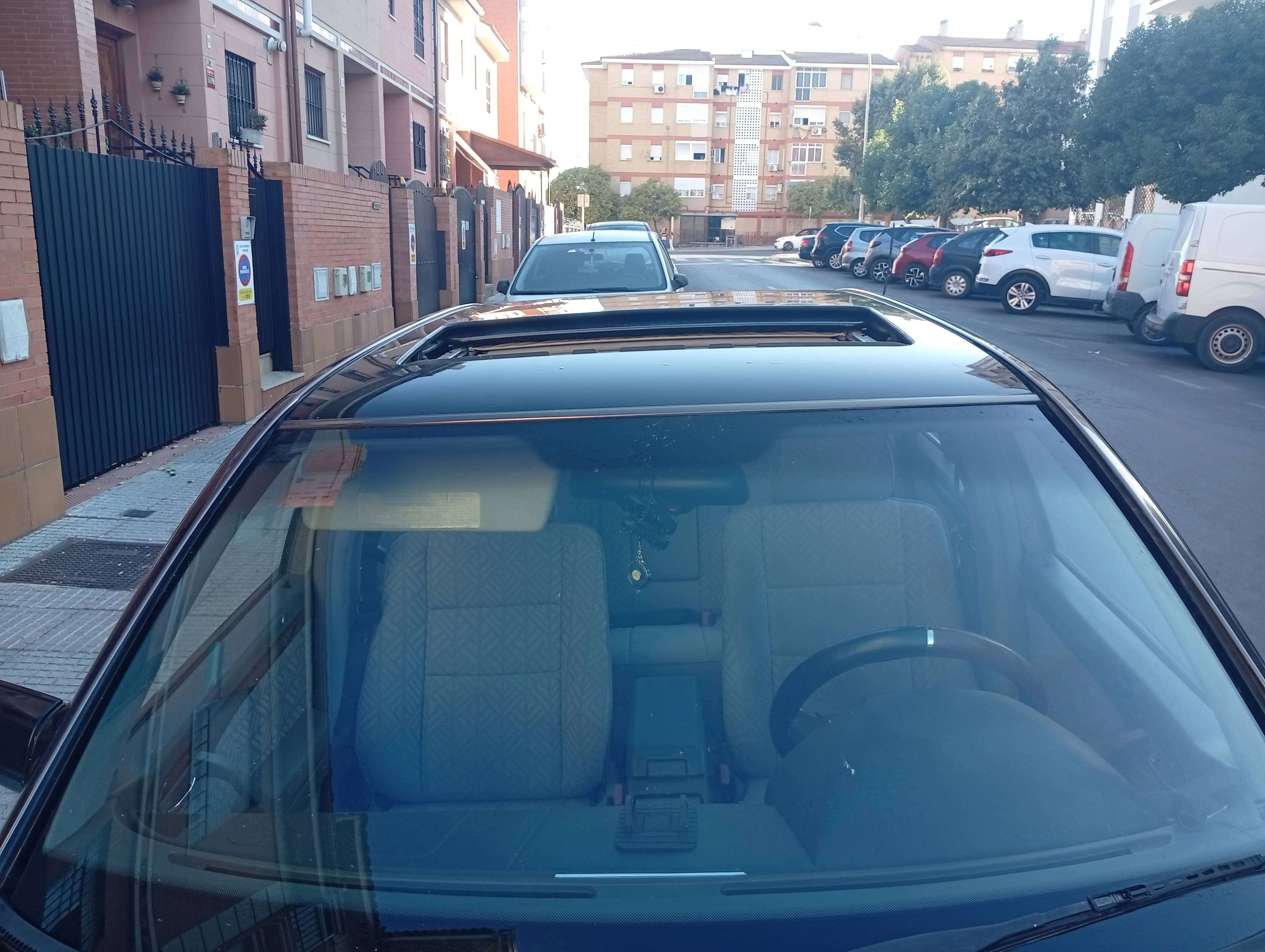 Mercedes-Benz 180 C elegance - foto 1