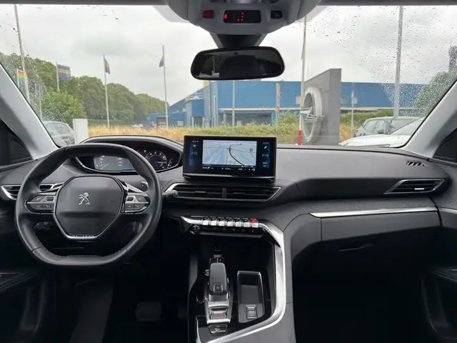 Peugeot 3008 view 7