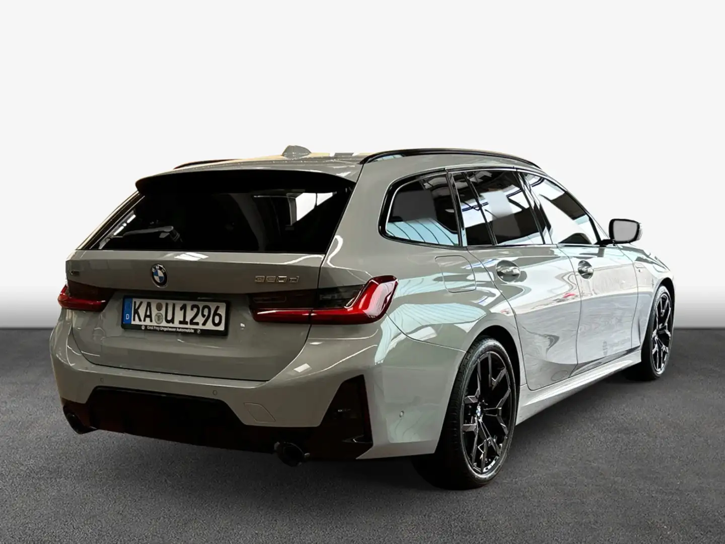 BMW 320 d Touring xDrive Aut. Grau - 2