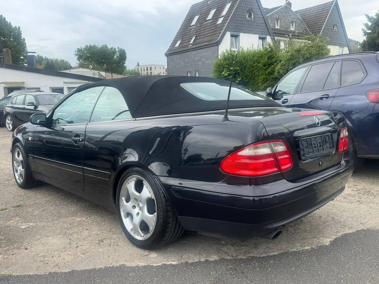 Mercedes-Benz CLK 320 CLK Cabrio Elegance Aut. / Klima / Leder / Tempomat / ESP, foto 4