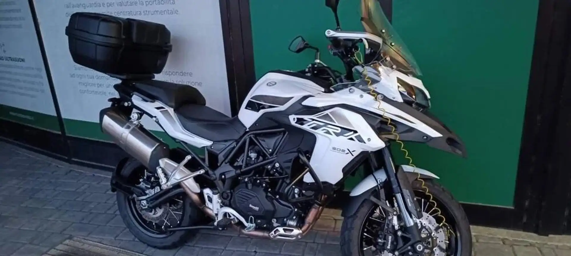 Benelli TRK 502 X bijela - 2