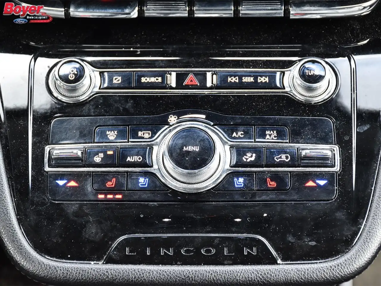Lincoln Corsair снимка Lincoln Corsair