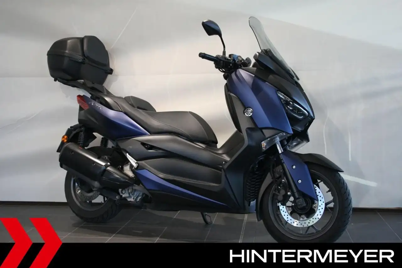 Yamaha X-Max 300