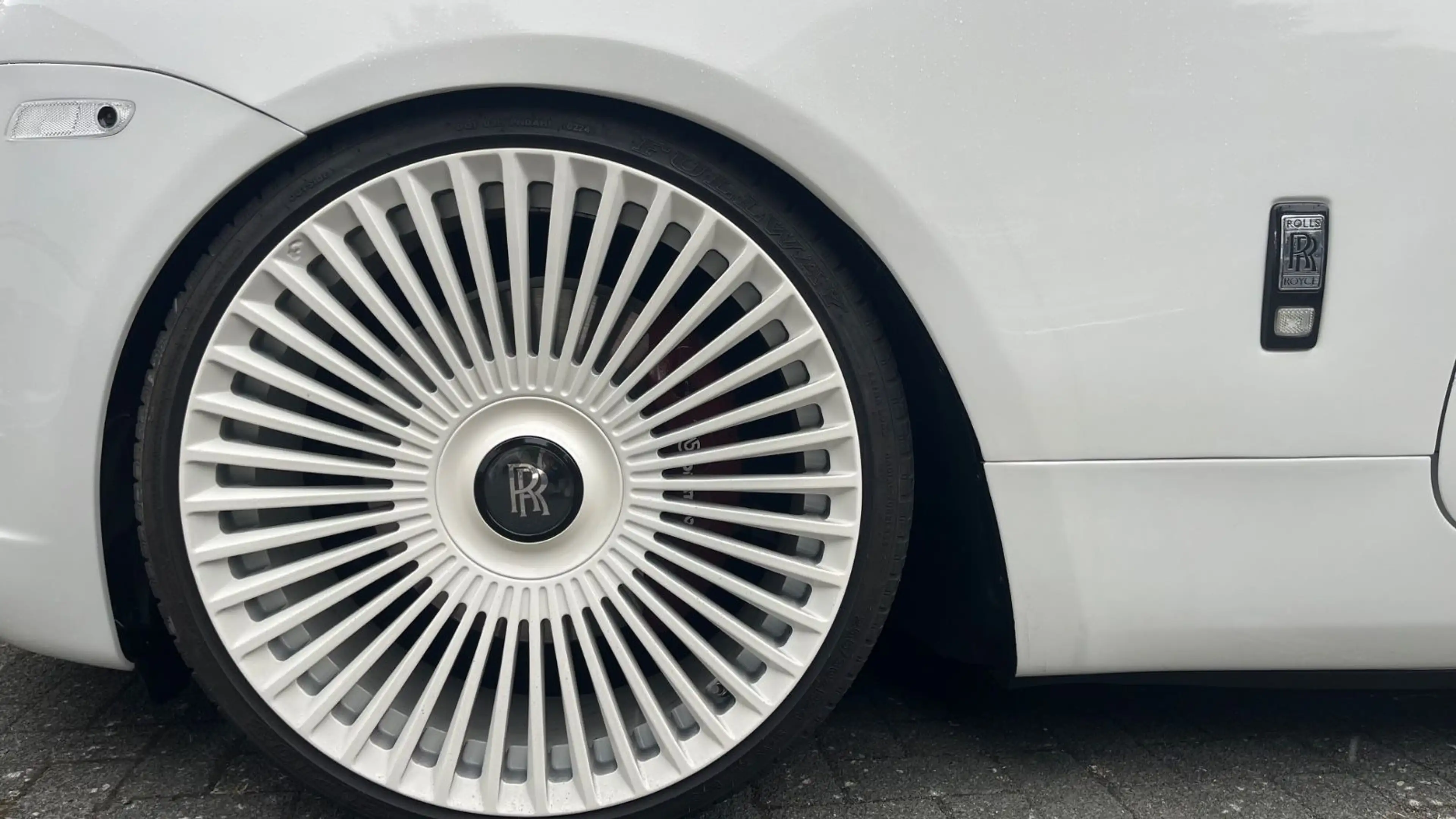 Rolls-Royce Dawn Ghost 24-Zoll HeadUp Kamera tiefer LED — photo 14