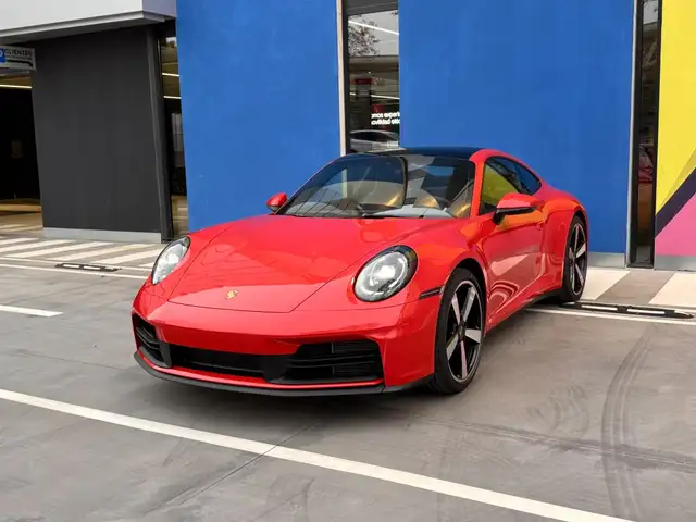 Porsche 992 Carrera