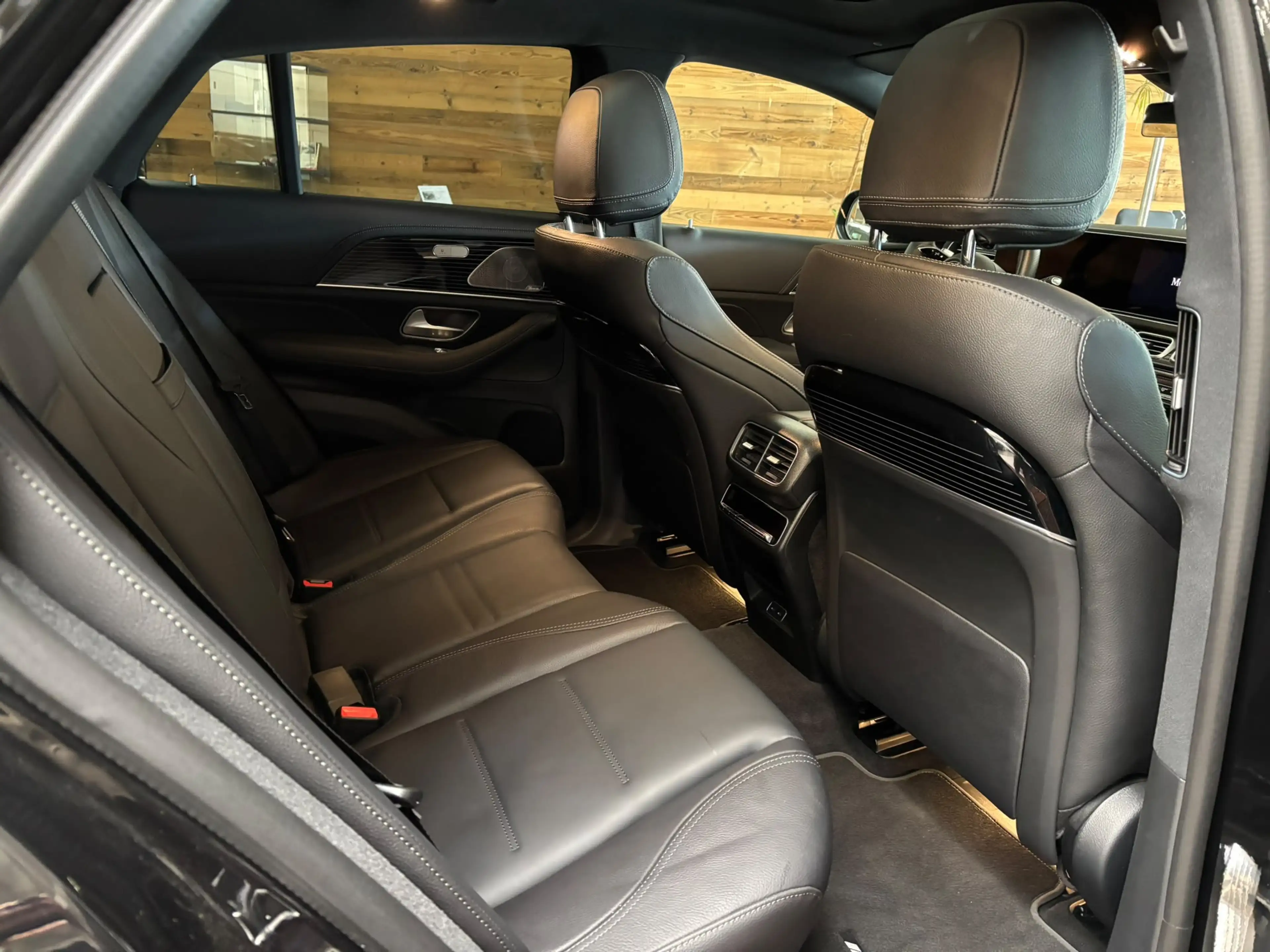 Mercedes-Benz G GLE 300d 4Matic AMG Standheizung Burmester — photo 9