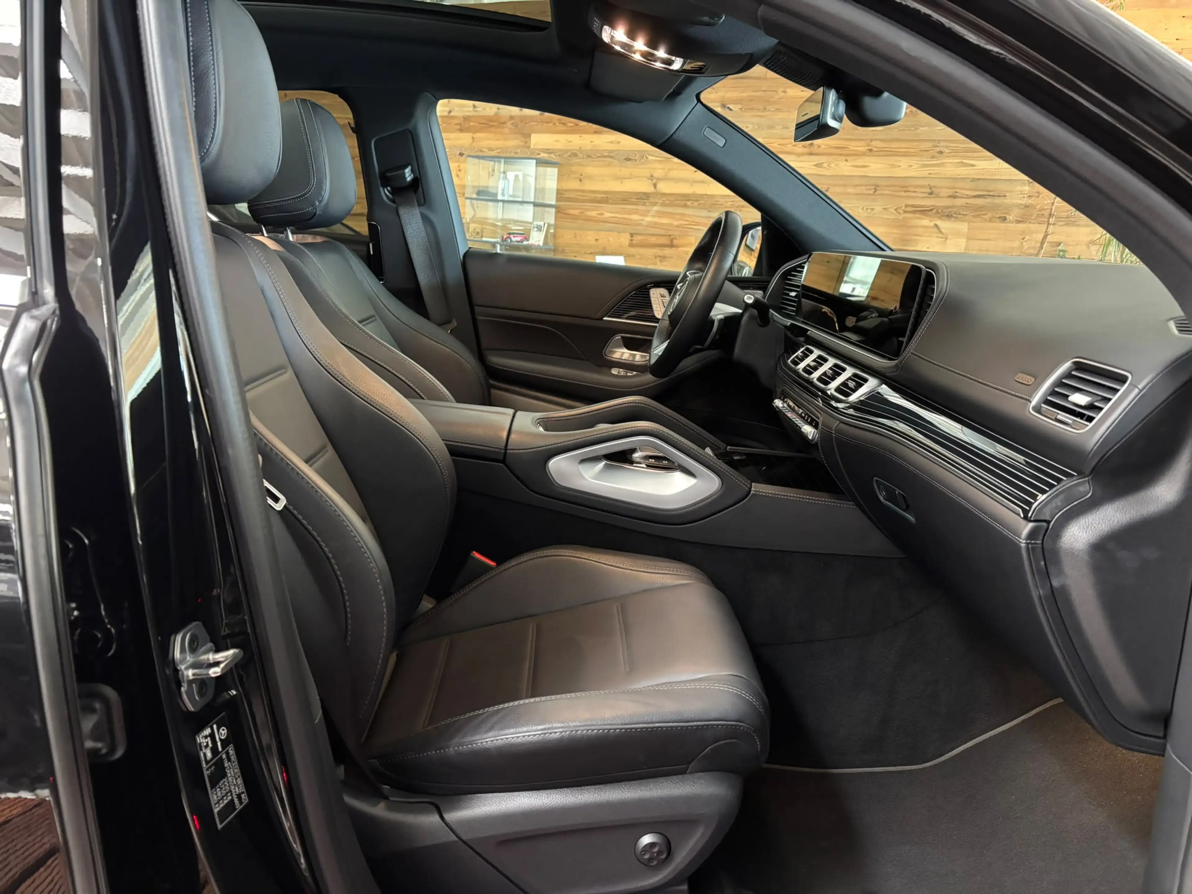 Mercedes-Benz G GLE 300d 4Matic AMG Standheizung Burmester — photo 10