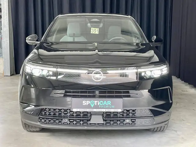 Opel Grandland view 5