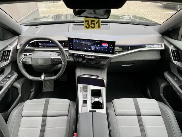 Opel Grandland view 11