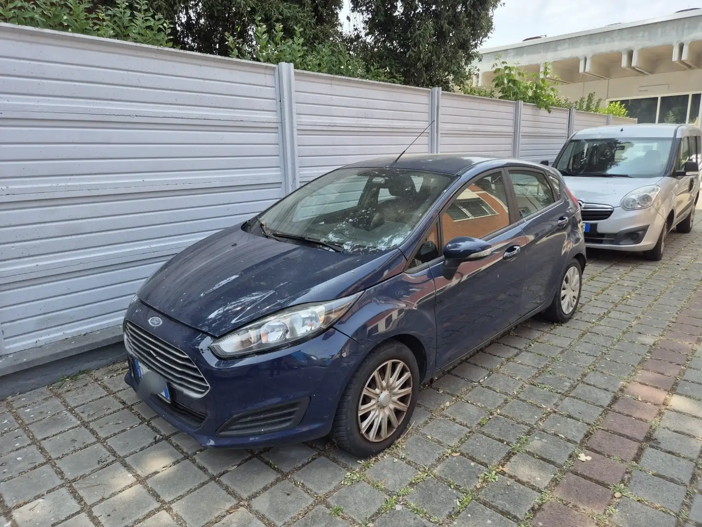 Ford Fiesta 5p 1.5 tdci Black&White 75cv - 1
