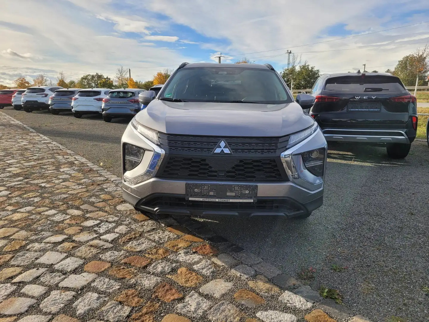 Mitsubishi Eclipse Cross 2.4 MIVEC BASIS Grau - 2