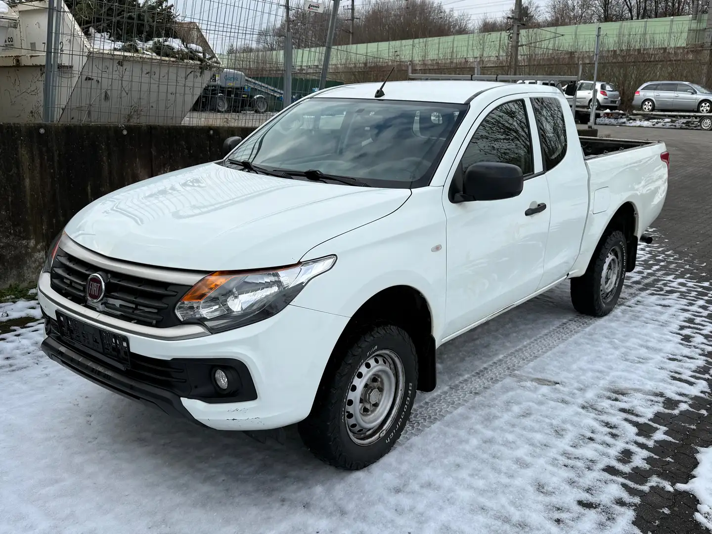 Fiat Fullback Extended Cab SX Basis Weiß - 2