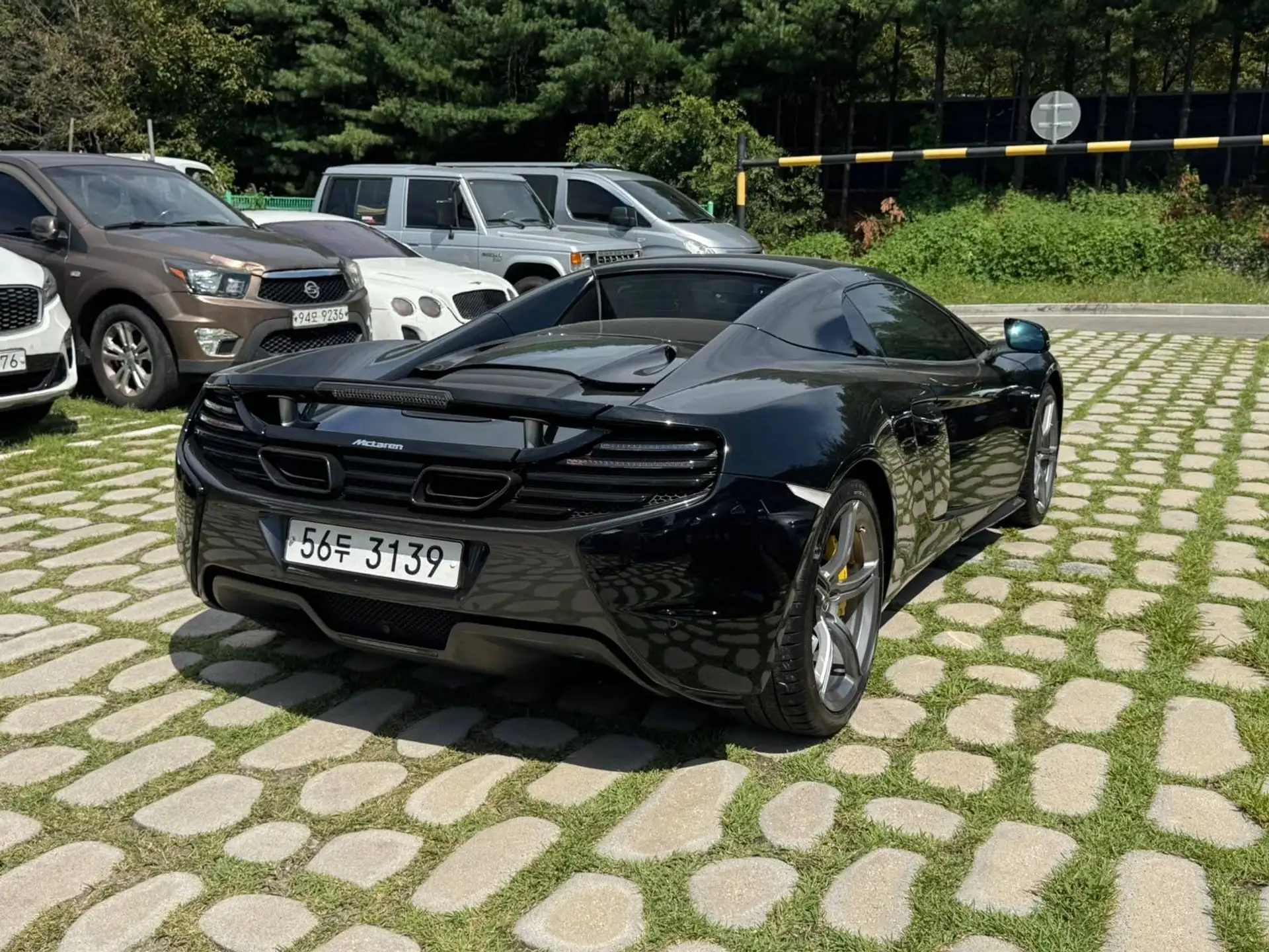맥라렌 650S 650 Sport Spider 2015 검정 사진 4