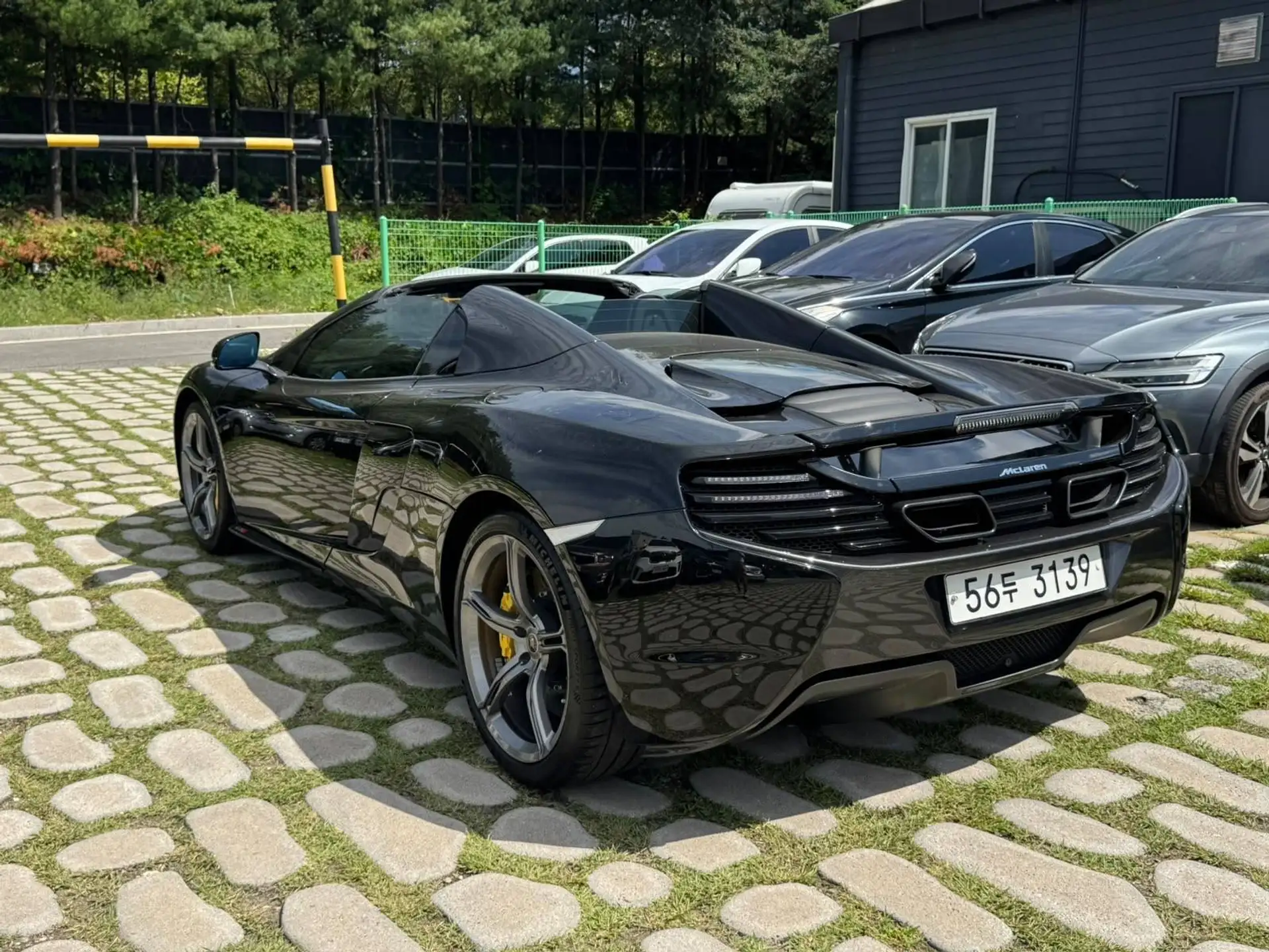 맥라렌 650S 650 Sport Spider 2015 검정 사진 3
