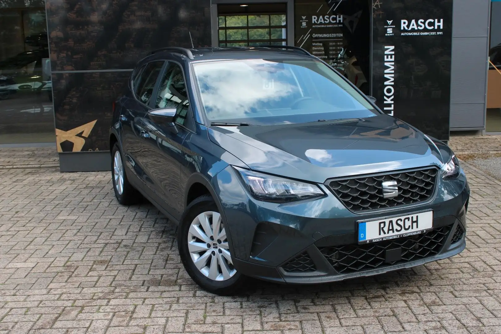 SEAT Arona Style 1.0 TSI DSG +NAVI+GRA+LED+DAB+KLIMA+ Gris - 2