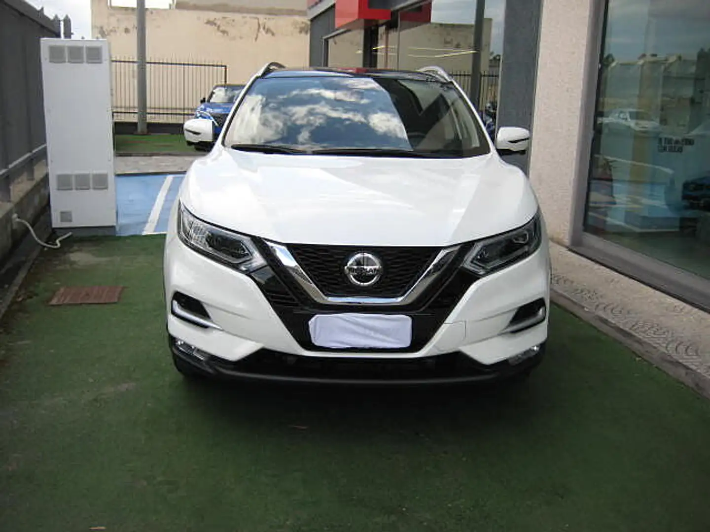 Nissan Qashqai 2ª serie 1.5 dCi 115 CV DCT N-Connecta Bianco - 1