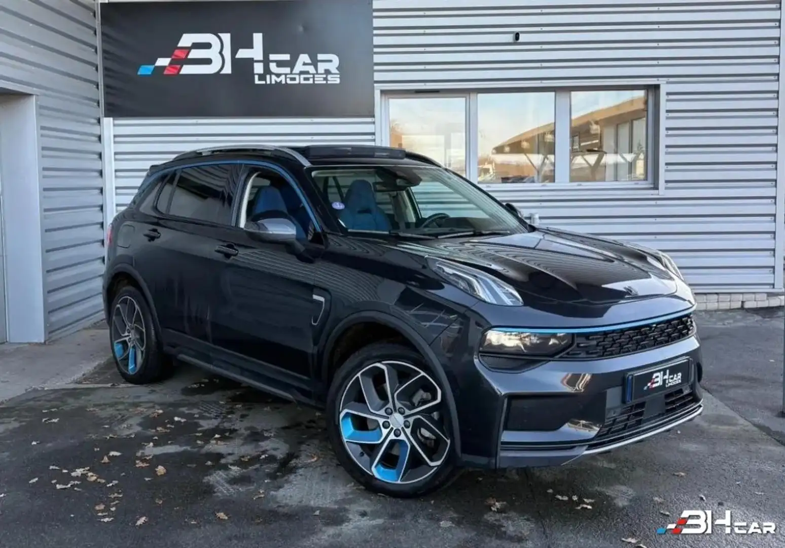 Lynk & Co 01 1.5 261H 180 PHEV HYBRID DCTH BVA - 1