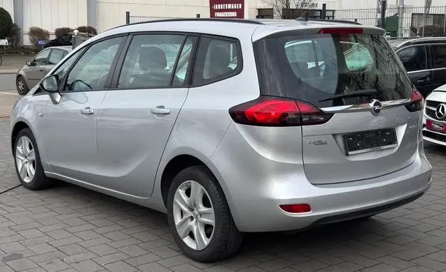 Opel Zafira Tourer TÜV AU NEU/7XSITZ*KLIMA*PDC*NAVIGATION*TEMPOMAT