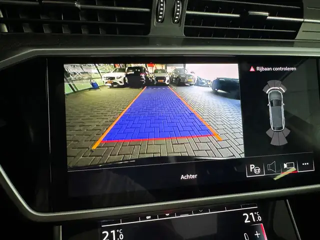 Audi A6 view 12