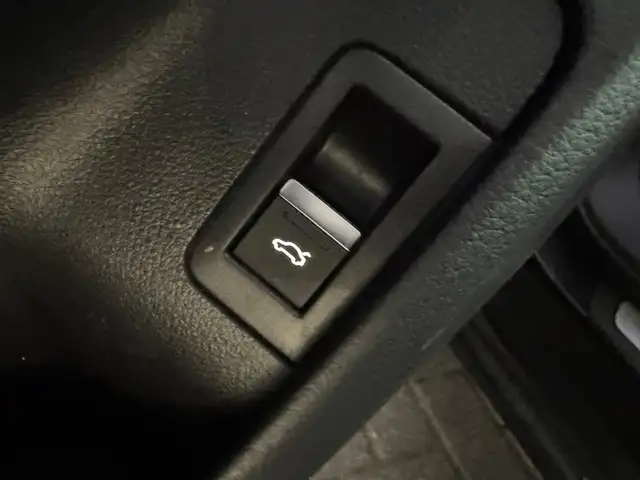 Audi A6 view 15
